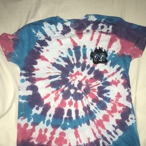 simple tie dye shirt